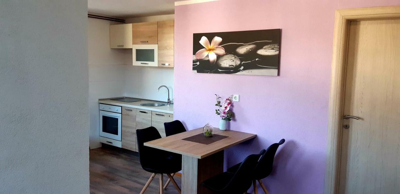 Apartmani Bilic Кореница Экстерьер фото