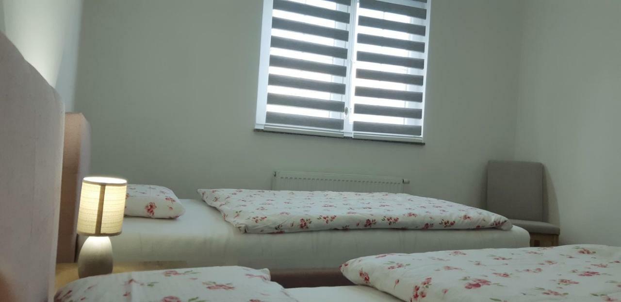 Apartmani Bilic Кореница Экстерьер фото