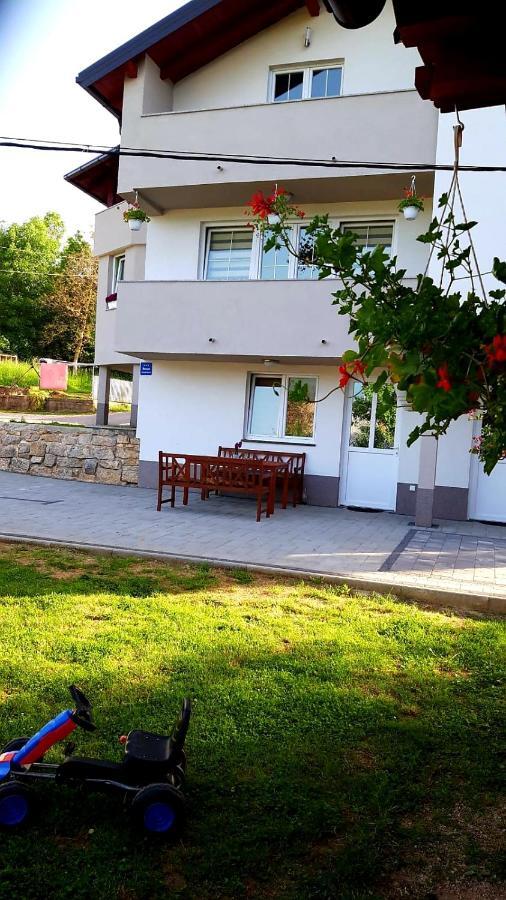 Apartmani Bilic Кореница Экстерьер фото